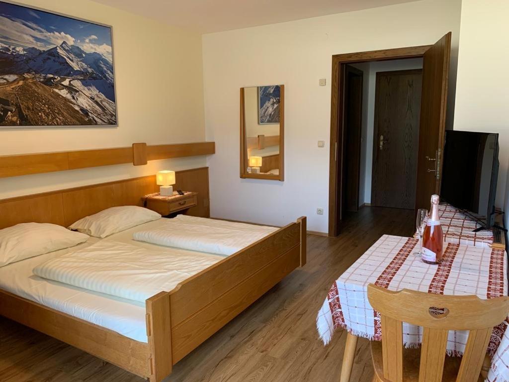 Dorfgasthof Hotel Staberhof Kellerberg ภายนอก รูปภาพ